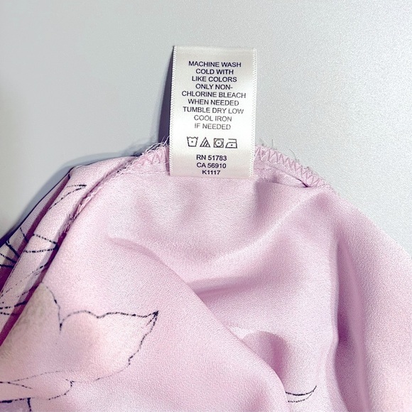 Maurices Floral Blouse Size Medium Ruffled Sleeves Tie Sides Lavender Chiffon - Picture 8 of 9